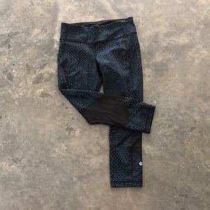 LuluLemon Cropped Leggings | Size 6